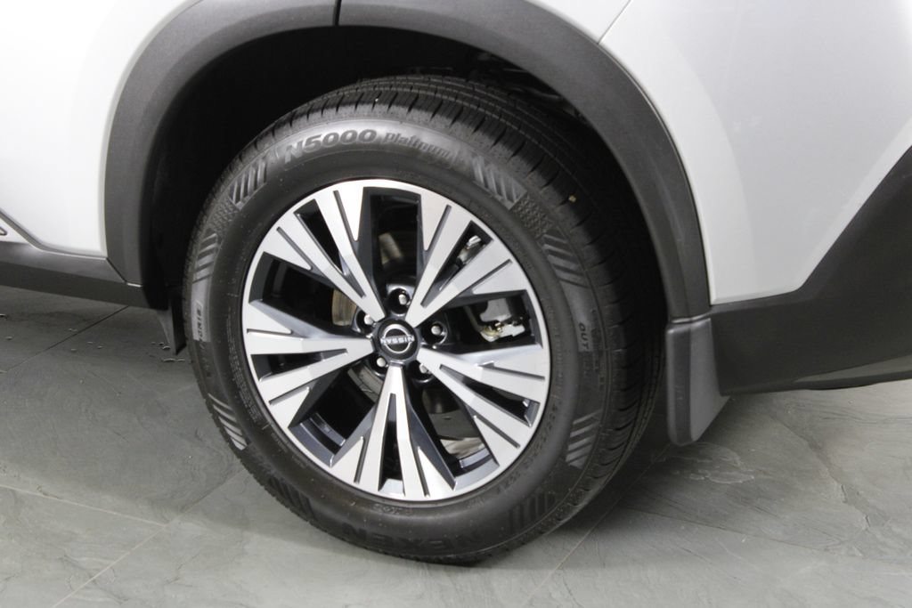 Certified 2023 Nissan Rogue SV AWD/4WD image 15