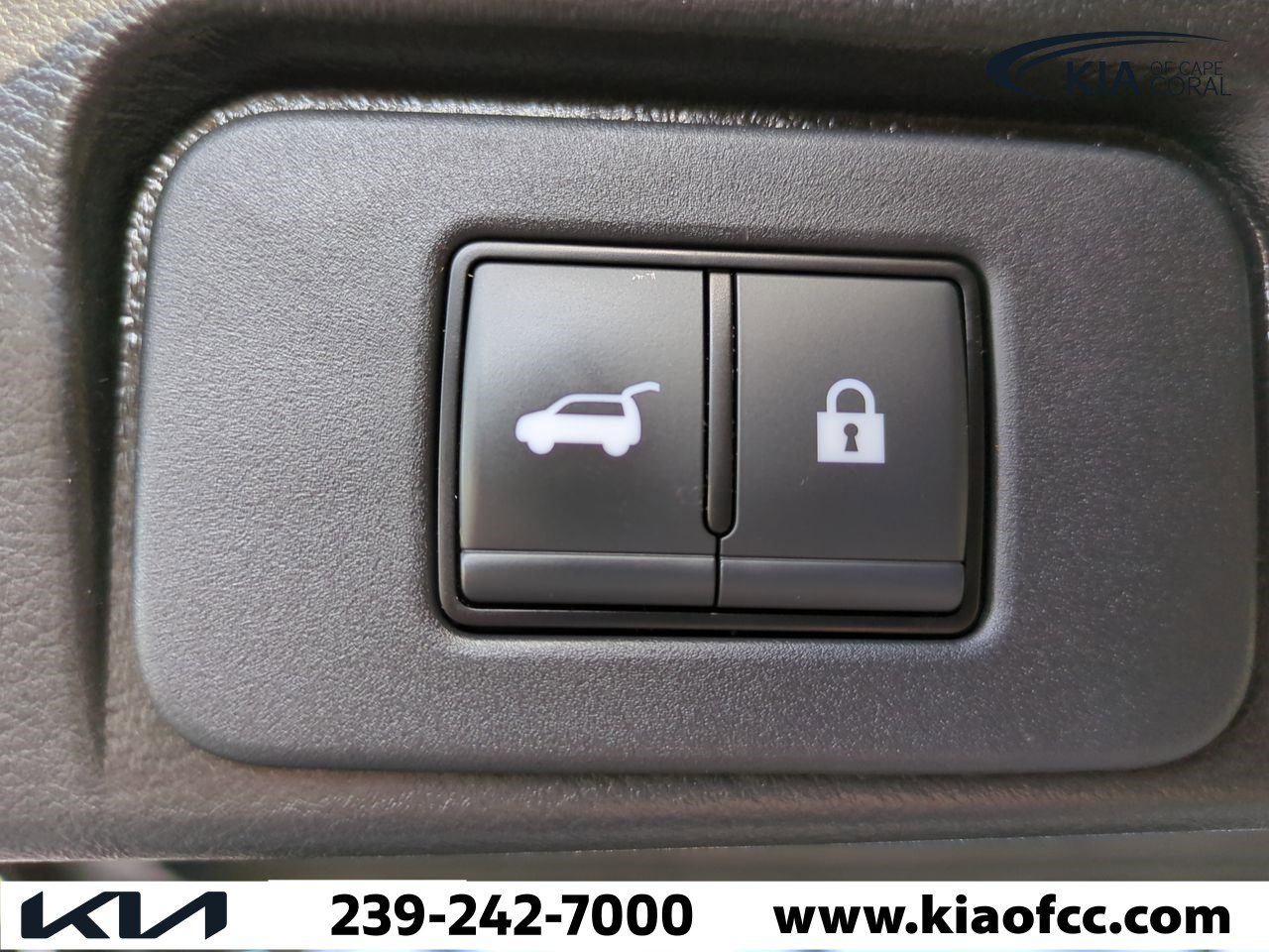 Used 2023 Nissan Rogue SL image 12