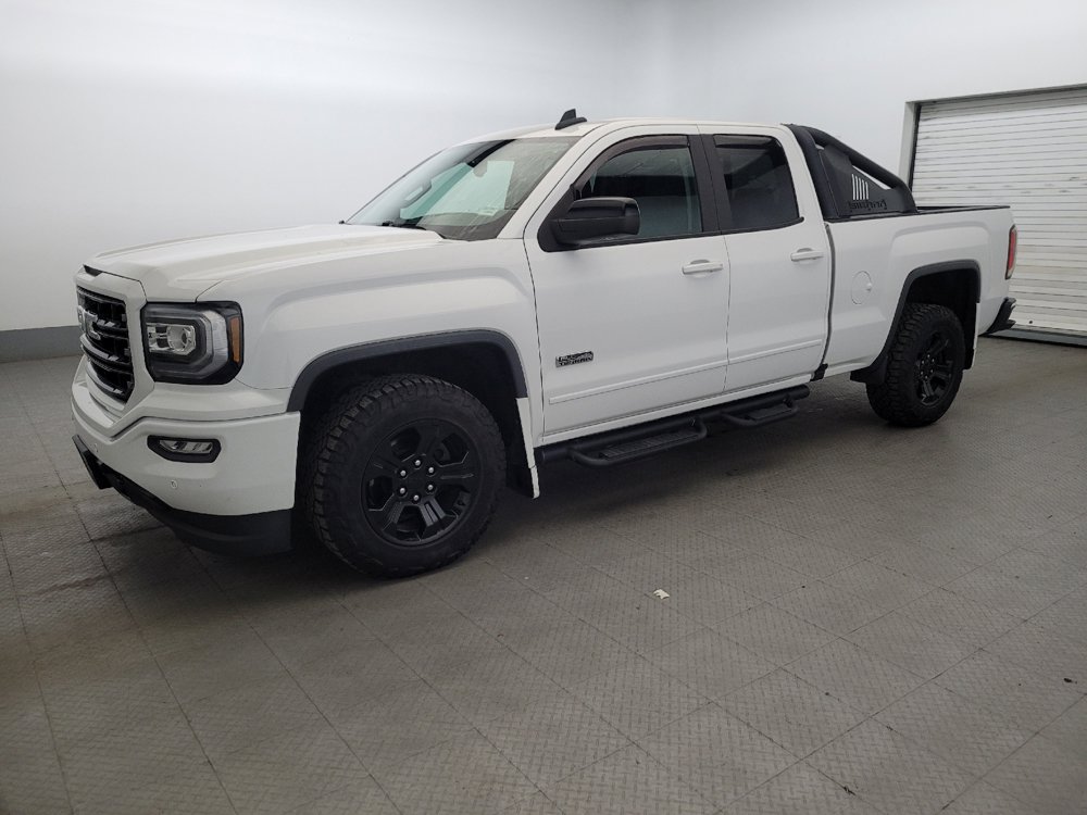 Used 2018 GMC Sierra 1500 SLT w/ All Terrain X Package AWD/4WD image 2