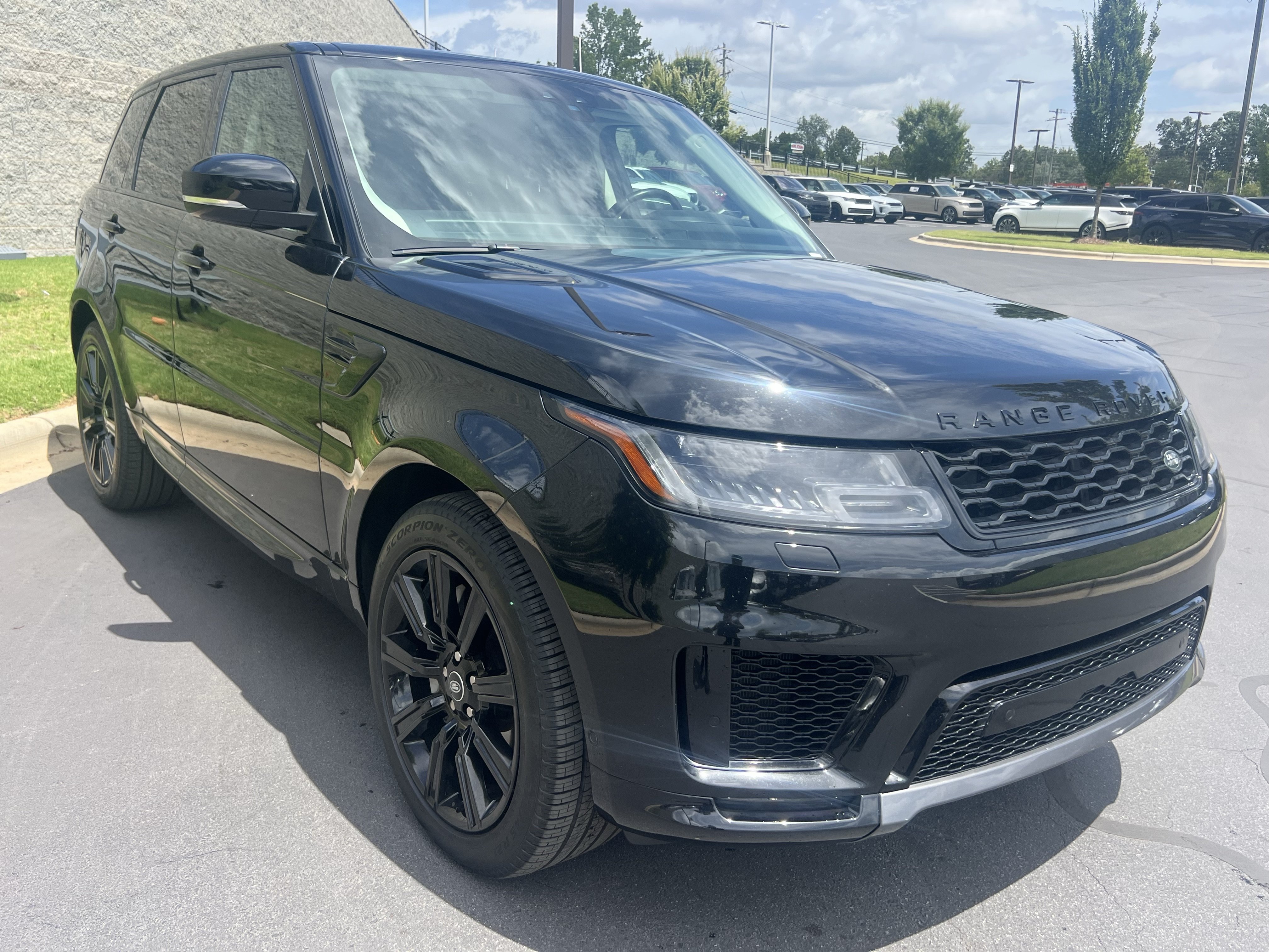 Used 2022 Land Rover Range Rover Sport HSE Silver Edition AWD/4WD image 9