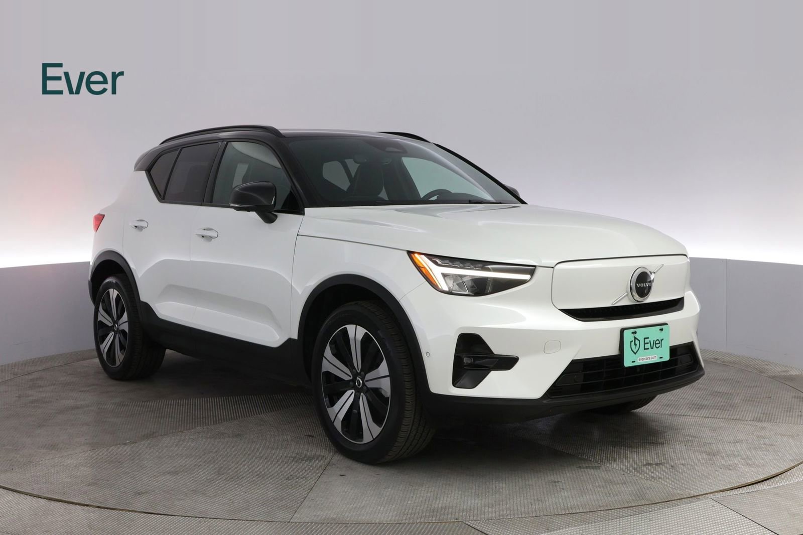 Used 2023 Volvo XC40 Recharge Plus w/ Protection Package Premier AWD/4WD image 13