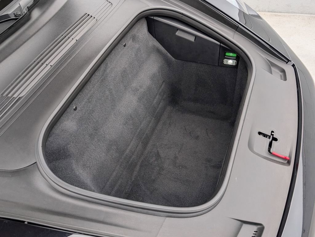 Used 2024 Porsche 911 image 12