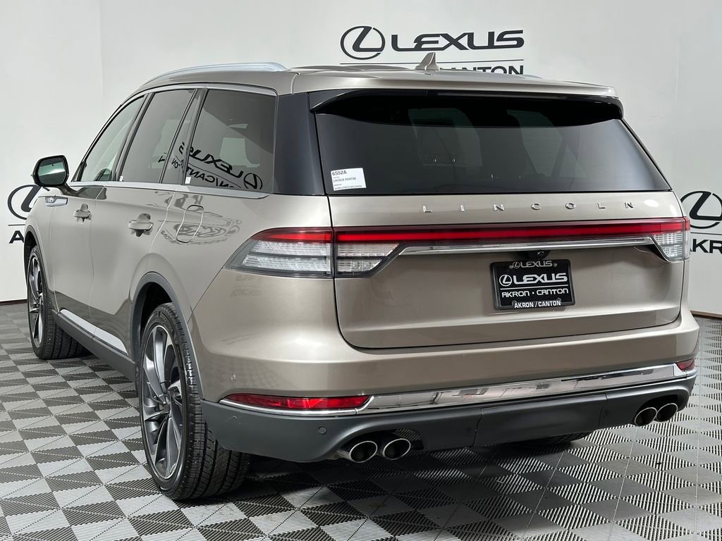 Used 2020 Lincoln Aviator Reserve w/ Equipment Group 202A image 9