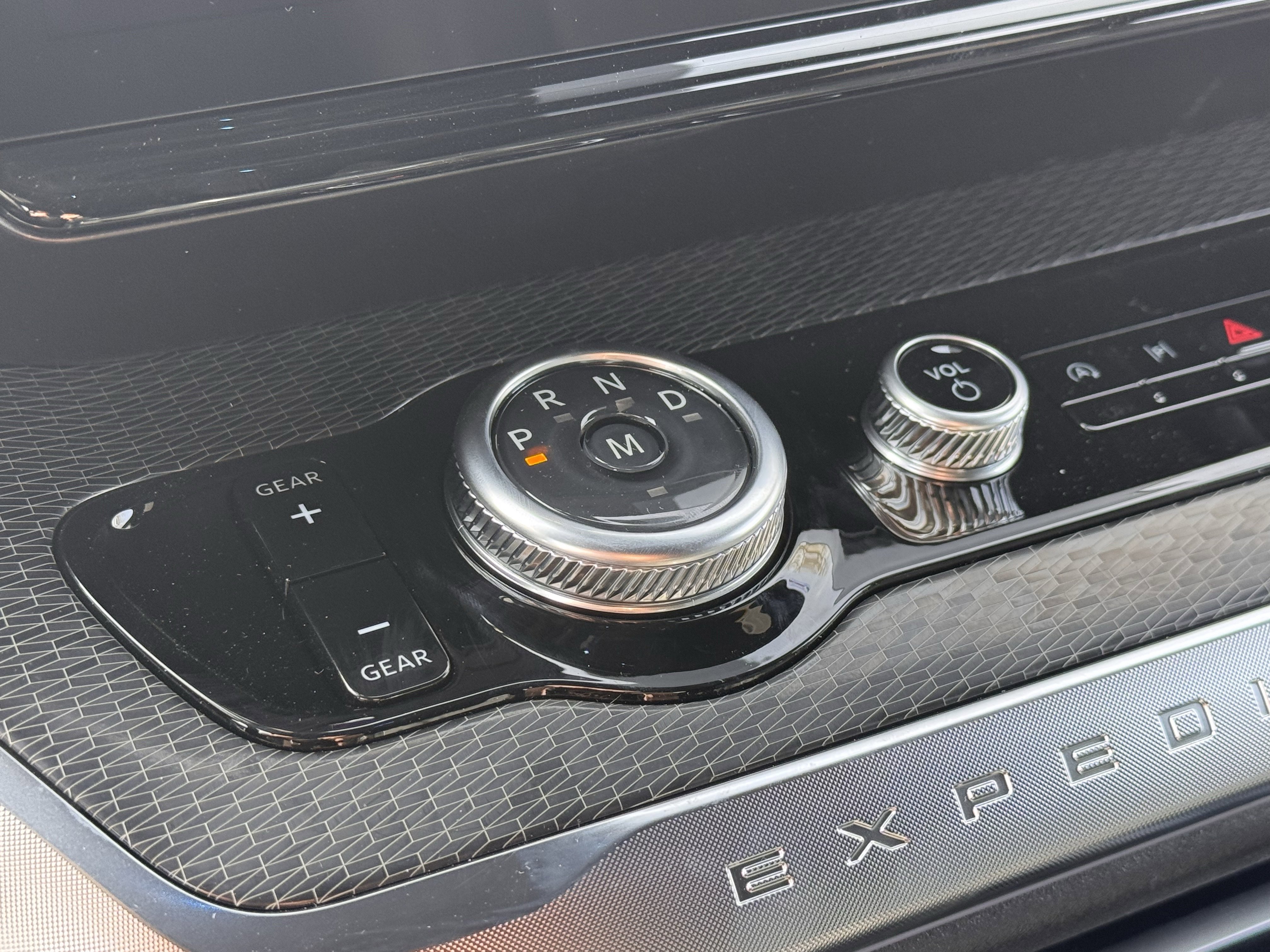 New 2026 Ford Expedition Platinum image 19