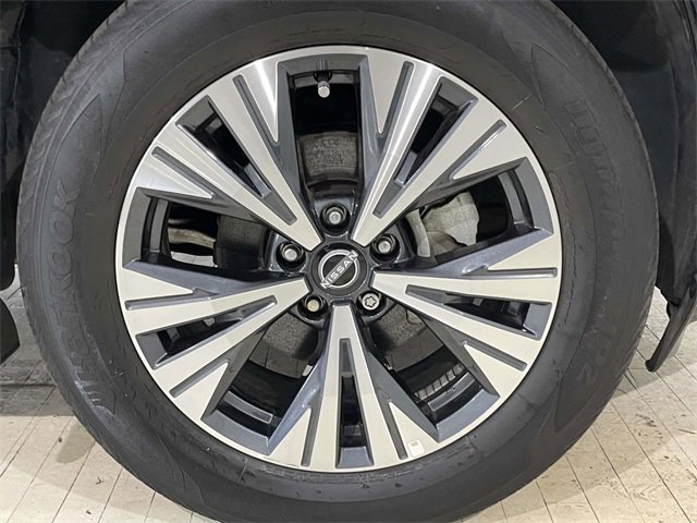 Used 2021 Nissan Rogue SV w/ Premium Package image 14