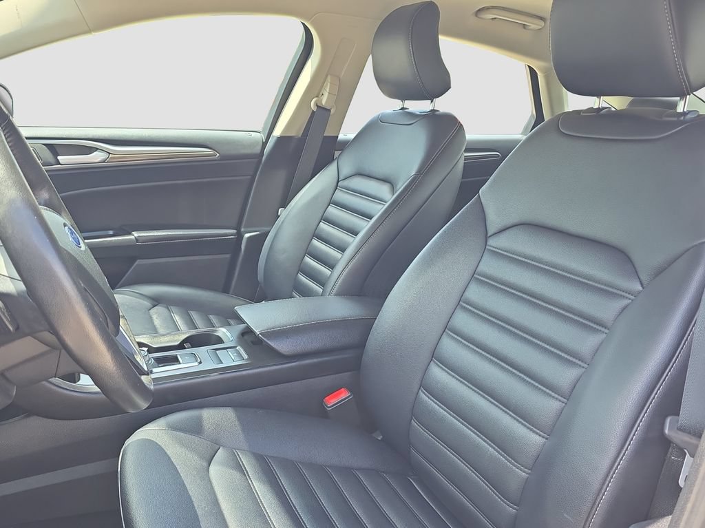 Used 2019 Ford Fusion SEL FWD image 7