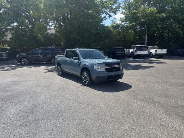 Used 2023 Ford Maverick Lariat w/ Lariat Luxury Package FWD image 3