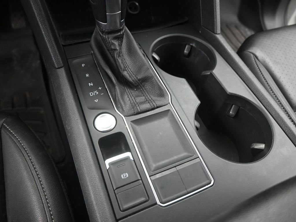 Used 2019 Volkswagen Atlas SE image 15