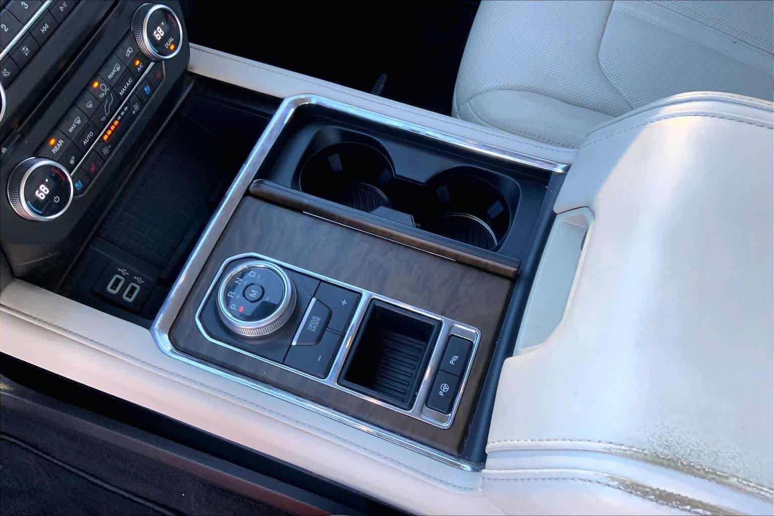 Used 2018 Ford Expedition Platinum RWD image 17