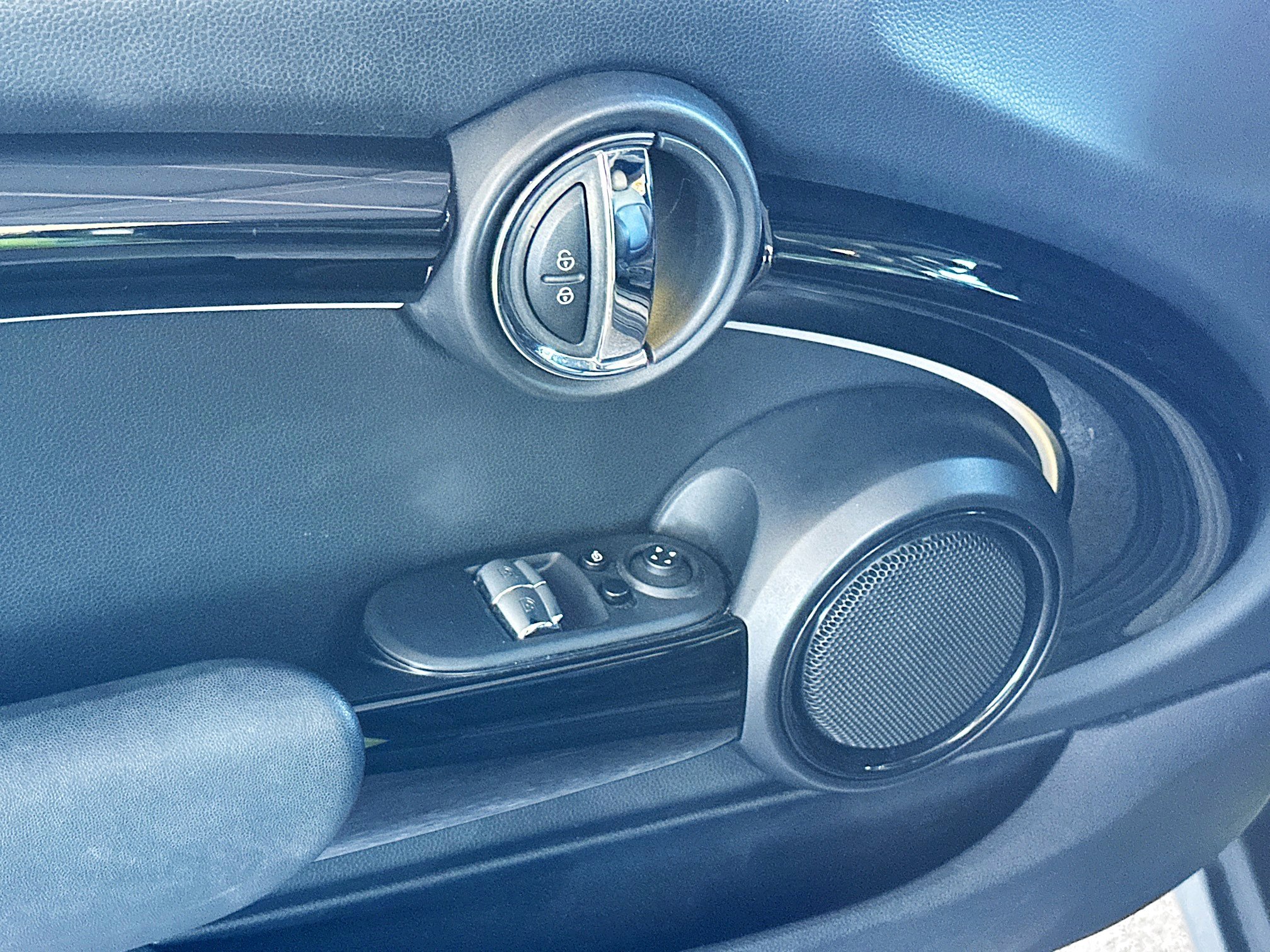 Certified 2023 MINI Cooper S image 18