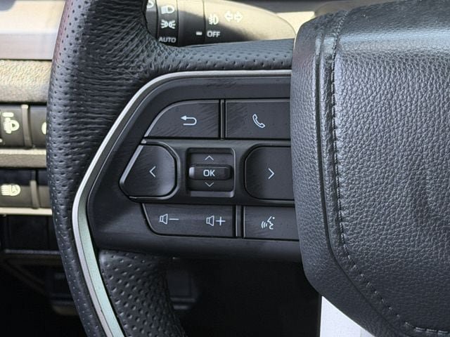 Certified 2025 Toyota Tacoma TRD Sport AWD/4WD image 14