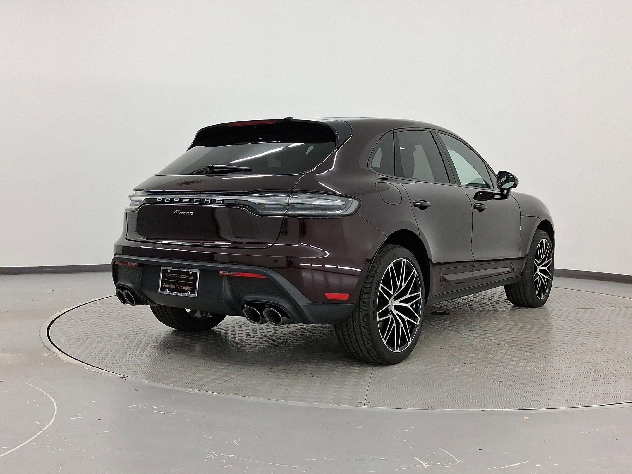 Used 2025 Porsche Macan image 9