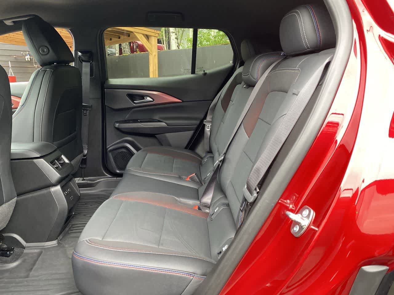 Used 2024 Chevrolet Equinox EV RS AWD/4WD image 16