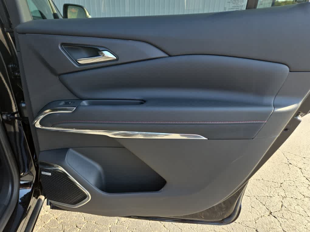 New 2026 Chevrolet Traverse RS FWD image 38