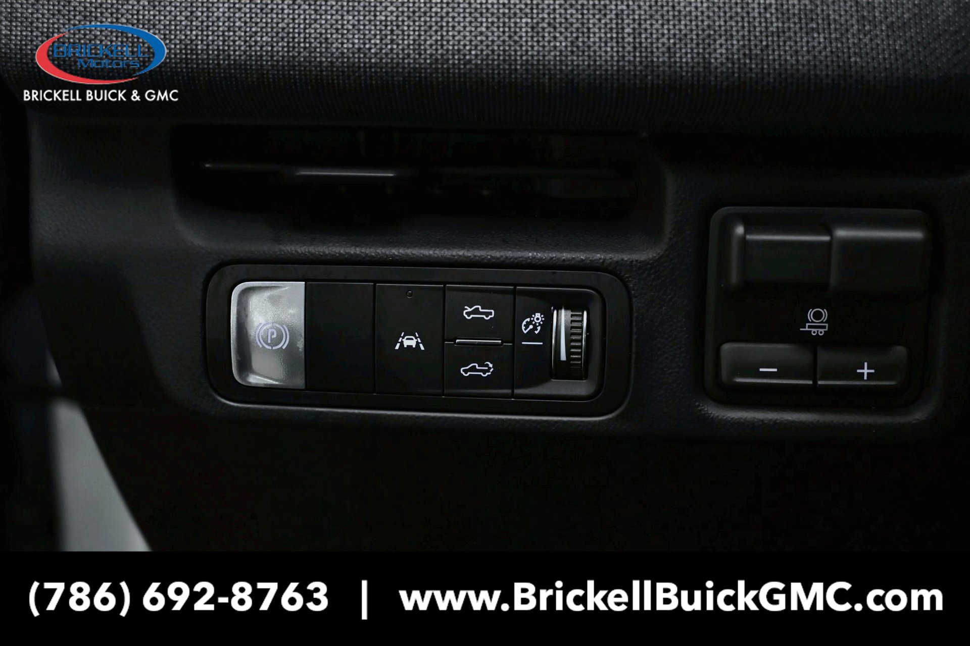Used 2026 GMC Sierra EV Elevation AWD/4WD image 32