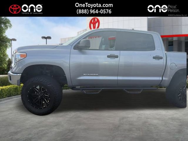 Used 2017 Toyota Tundra SR5 w/ SR5 Upgrade Package