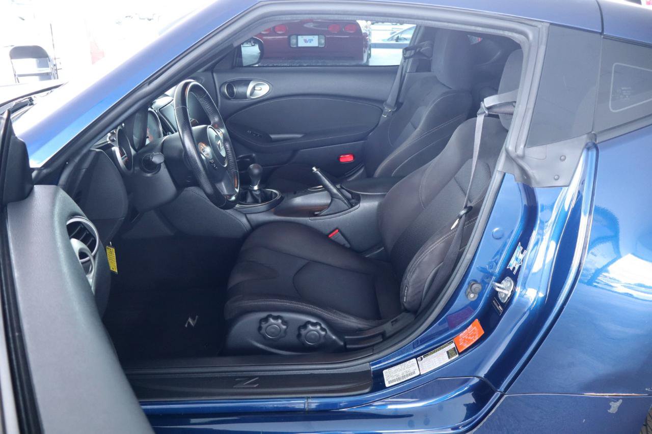 Used 2017 Nissan 370Z Coupe RWD image 14