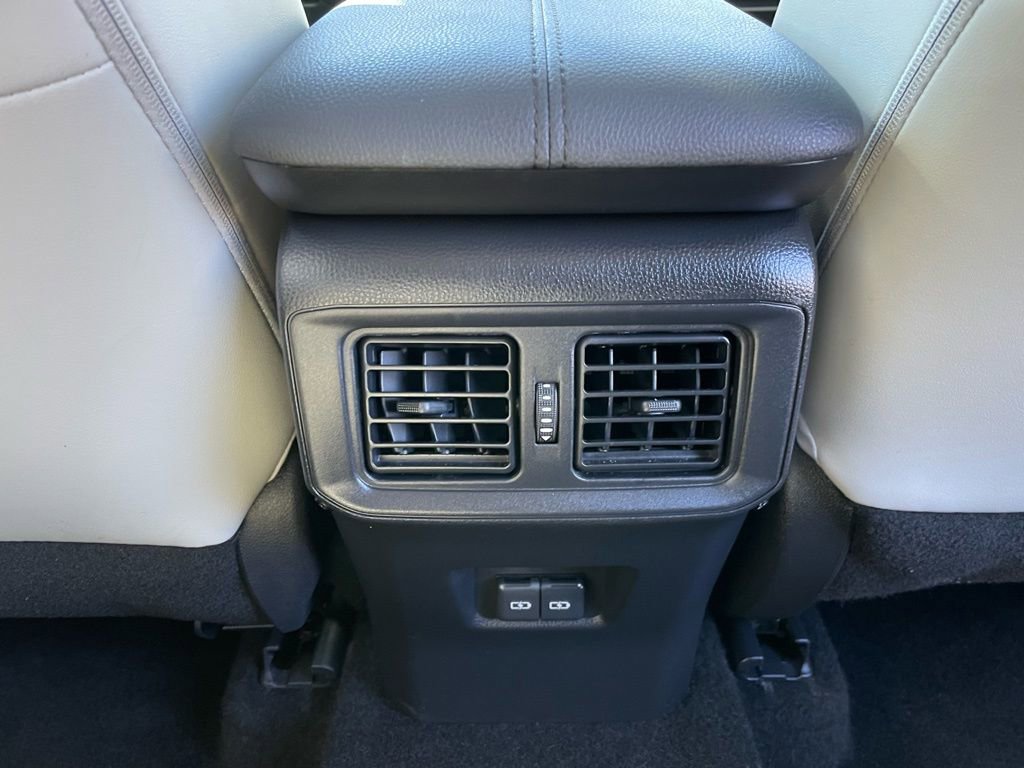 Used 2024 Toyota RAV4 XLE Premium image 38