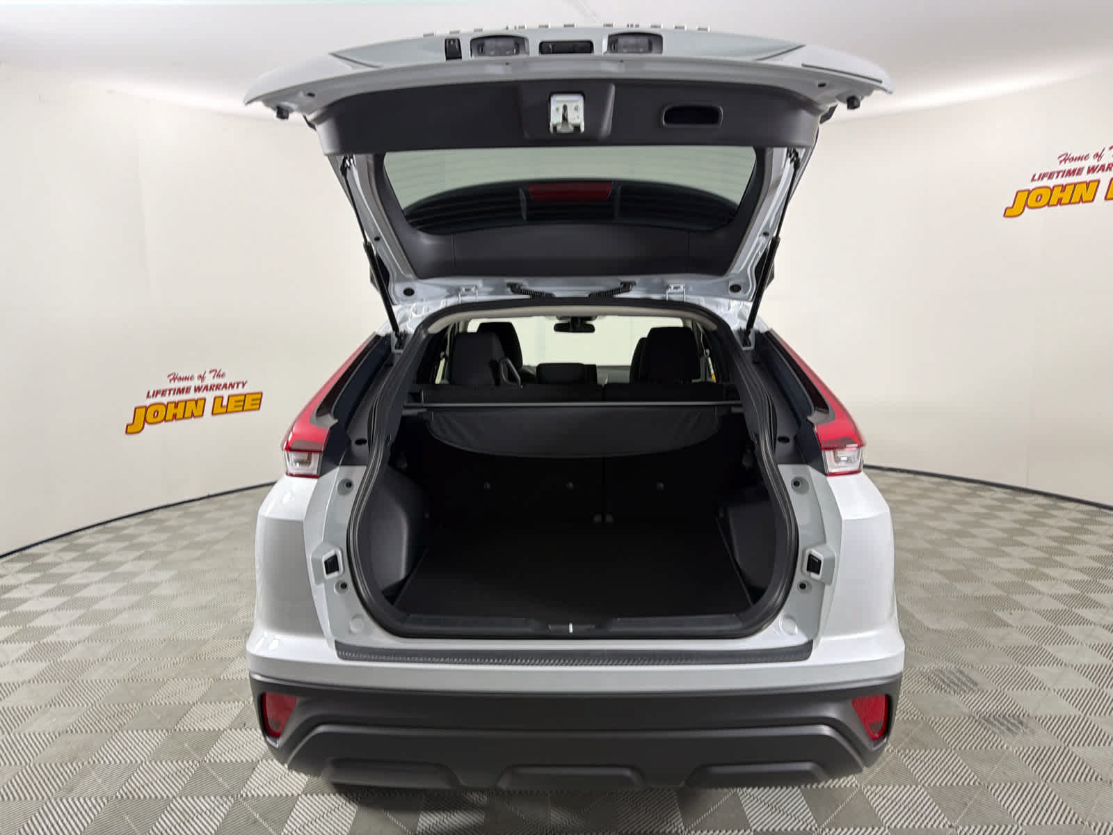 New 2026 Mitsubishi Eclipse Cross LE AWD/4WD image 5