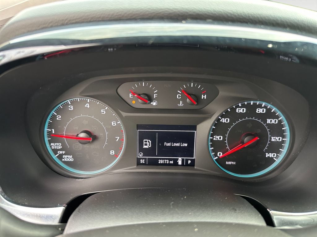 Used 2023 Chevrolet Traverse LT FWD image 18