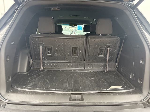 Used 2023 Chevrolet Traverse LT image 6