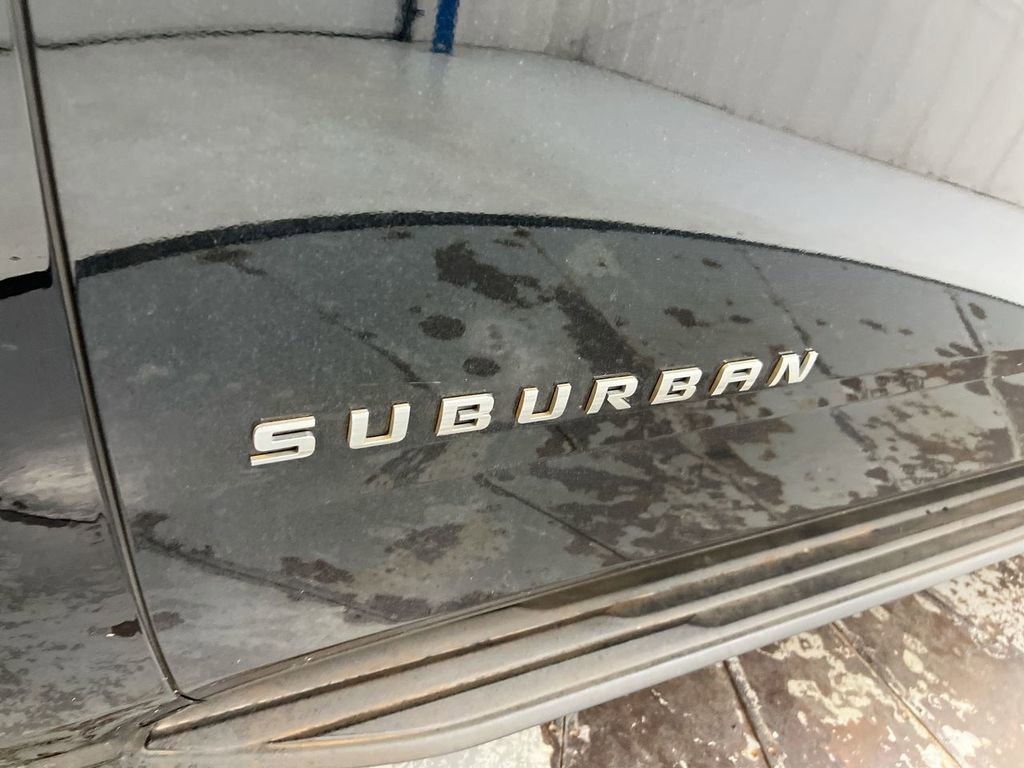 Used 2018 Chevrolet Suburban LT AWD/4WD image 28