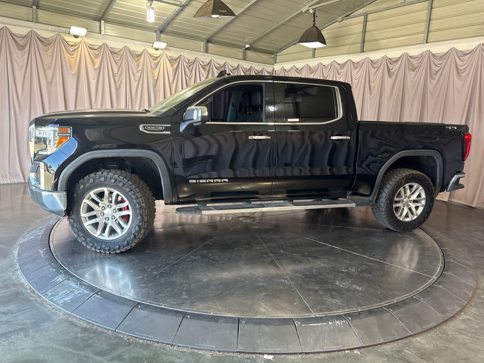 Used 2020 GMC Sierra 1500 SLT w/ SLT Premium Package AWD/4WD image 8