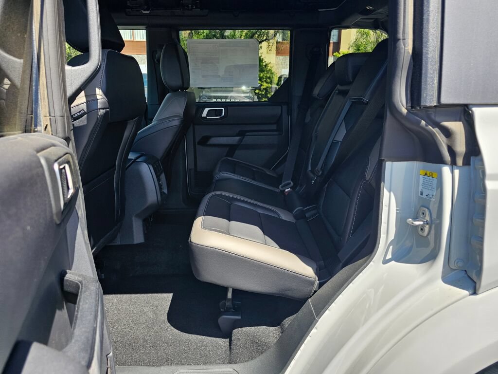 New 2026 Ford Bronco Outer Banks AWD/4WD image 12