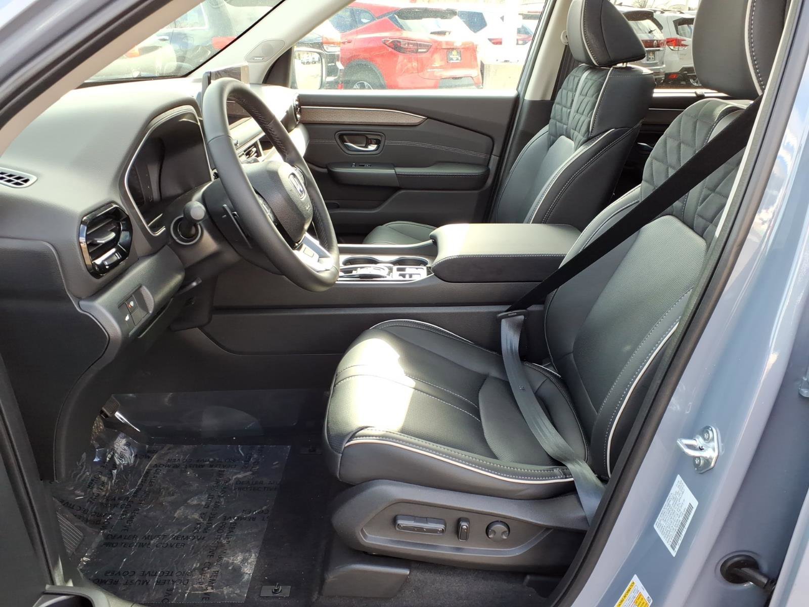 New 2026 Honda Pilot Elite image 4