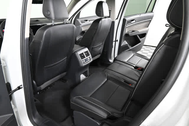 Used 2022 Volkswagen Atlas SE w/ Panoramic Sunroof Package image 17