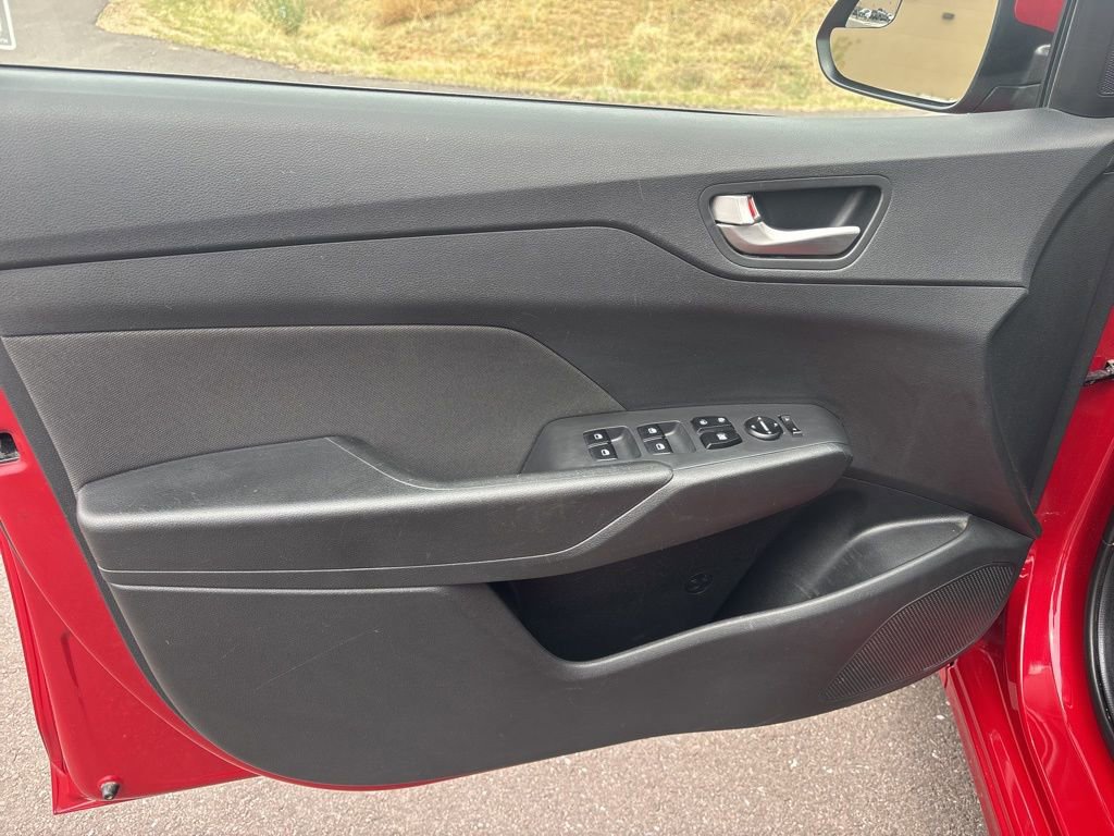 Used 2020 Hyundai Accent SEL FWD image 10