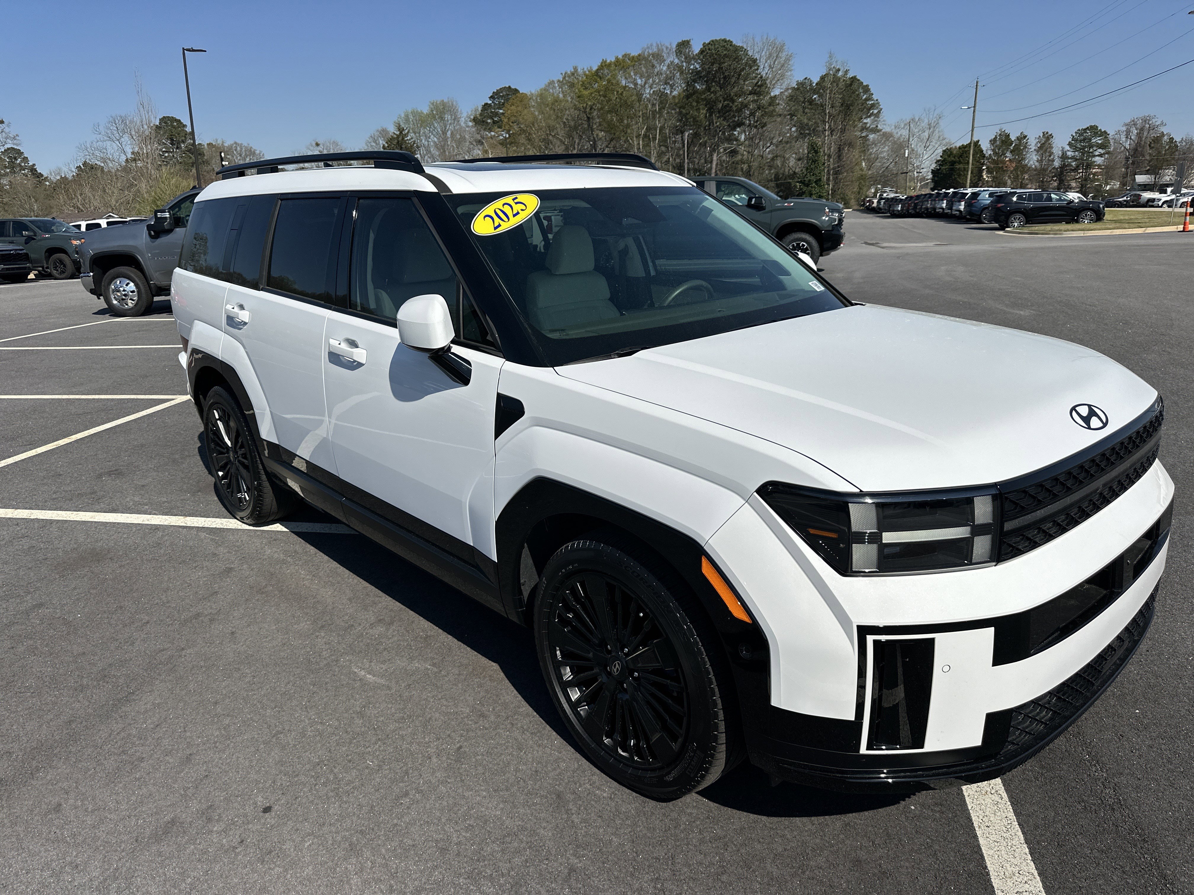 Used 2025 Hyundai Santa Fe Calligraphy image 3