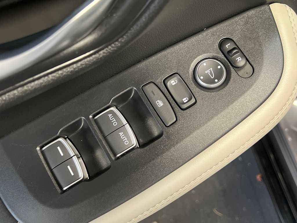 Used 2026 Honda HR-V EX-L image 29