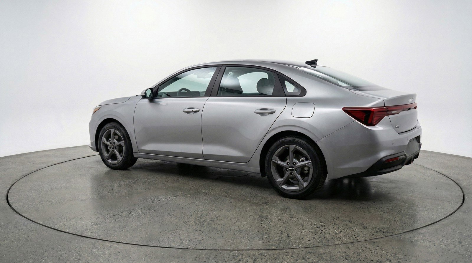 Used 2025 Kia K4 LXS image 6