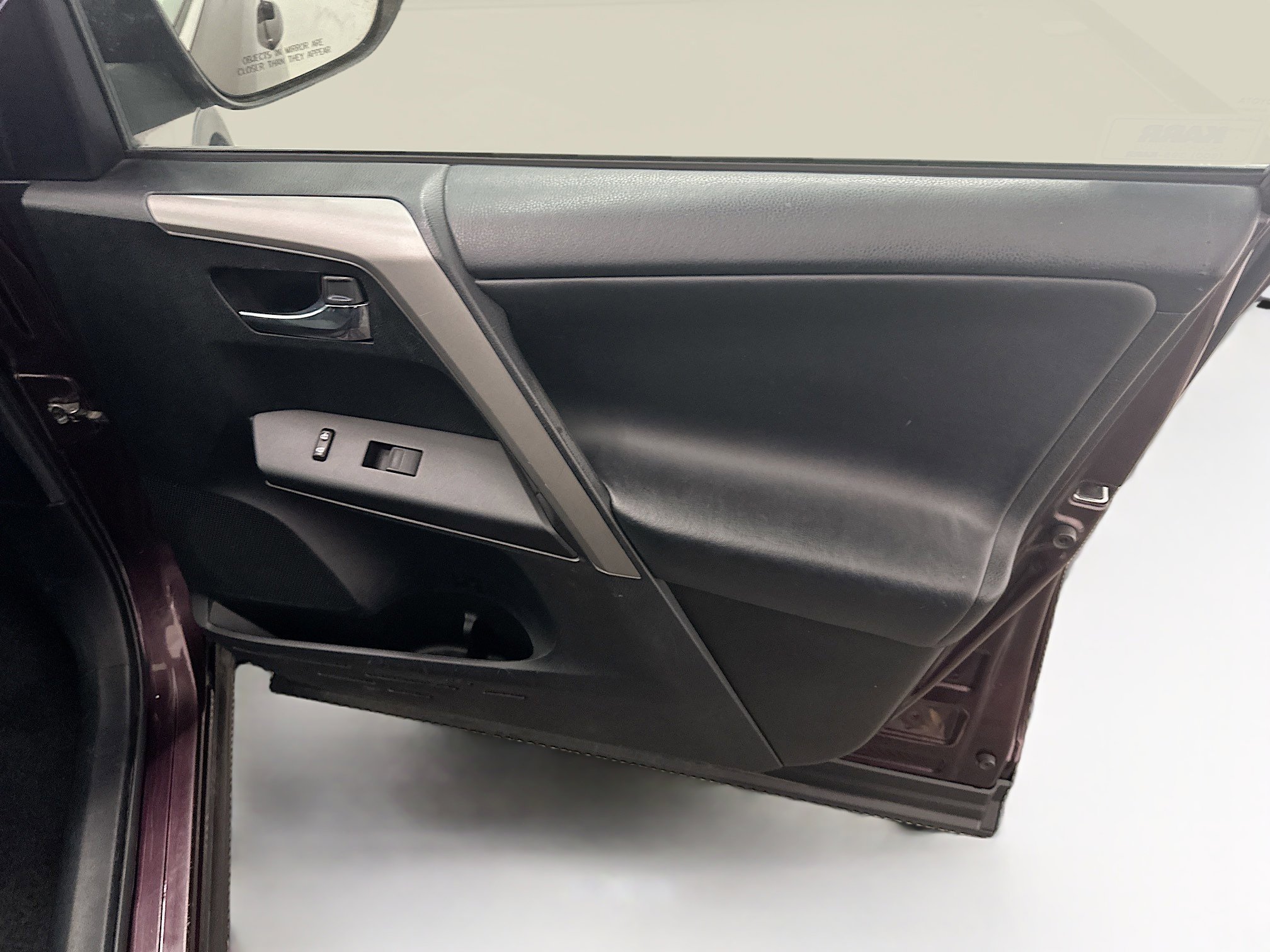 Used 2016 Toyota RAV4 XLE AWD/4WD image 34