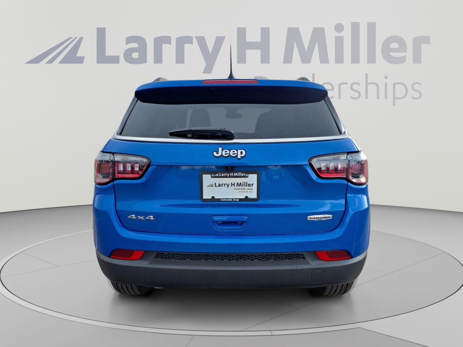 New 2026 Jeep Compass Latitude AWD/4WD image 5
