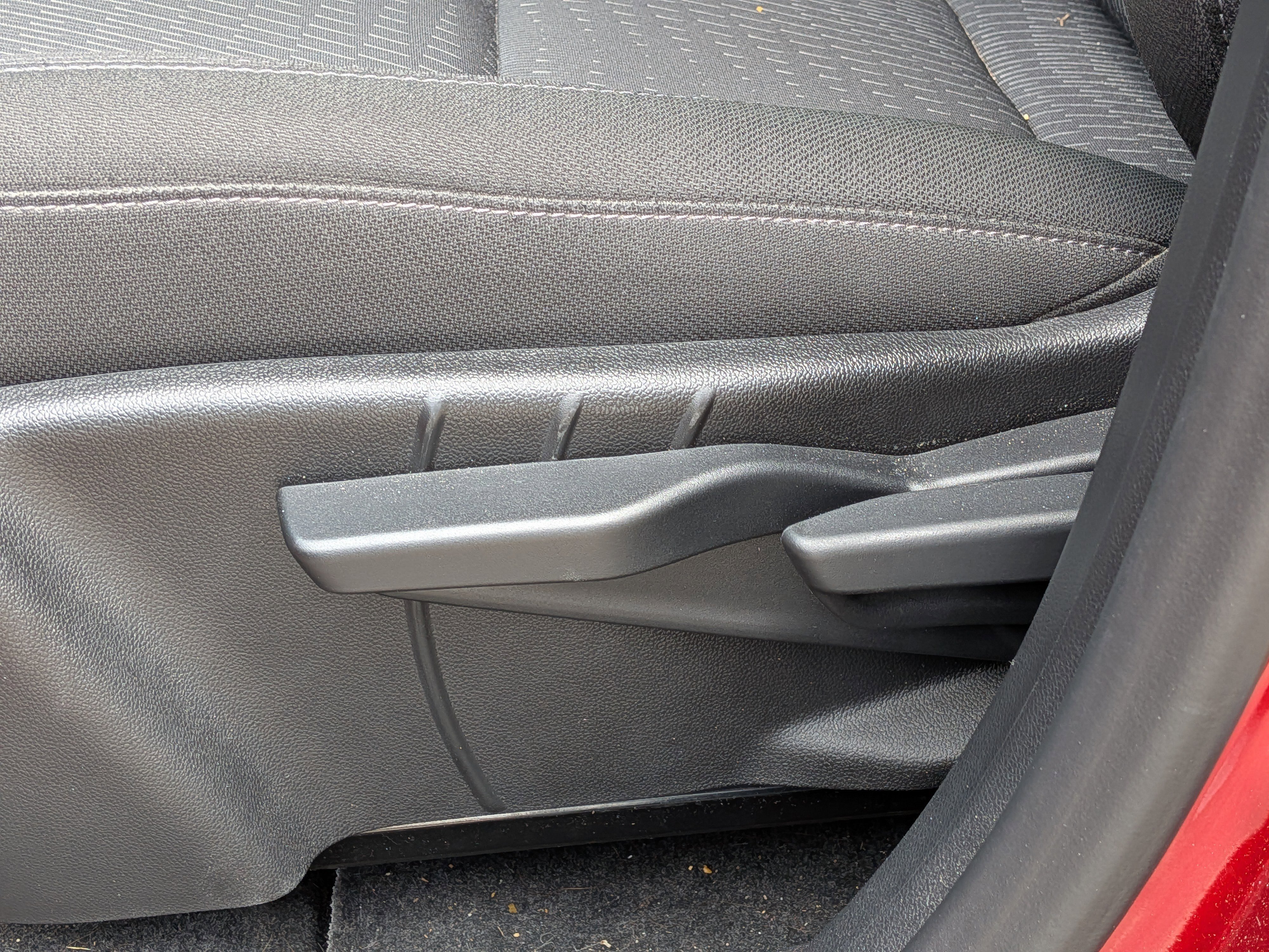 Used 2025 Chevrolet Equinox LT w/ Safety and Technology Package image 22