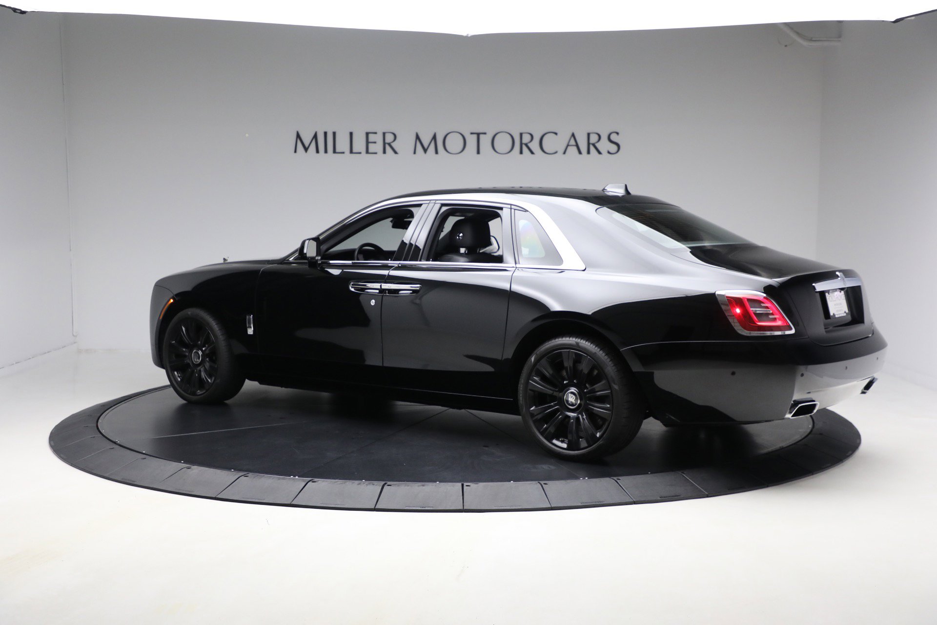 Certified 2021 Rolls-Royce Ghost image 6
