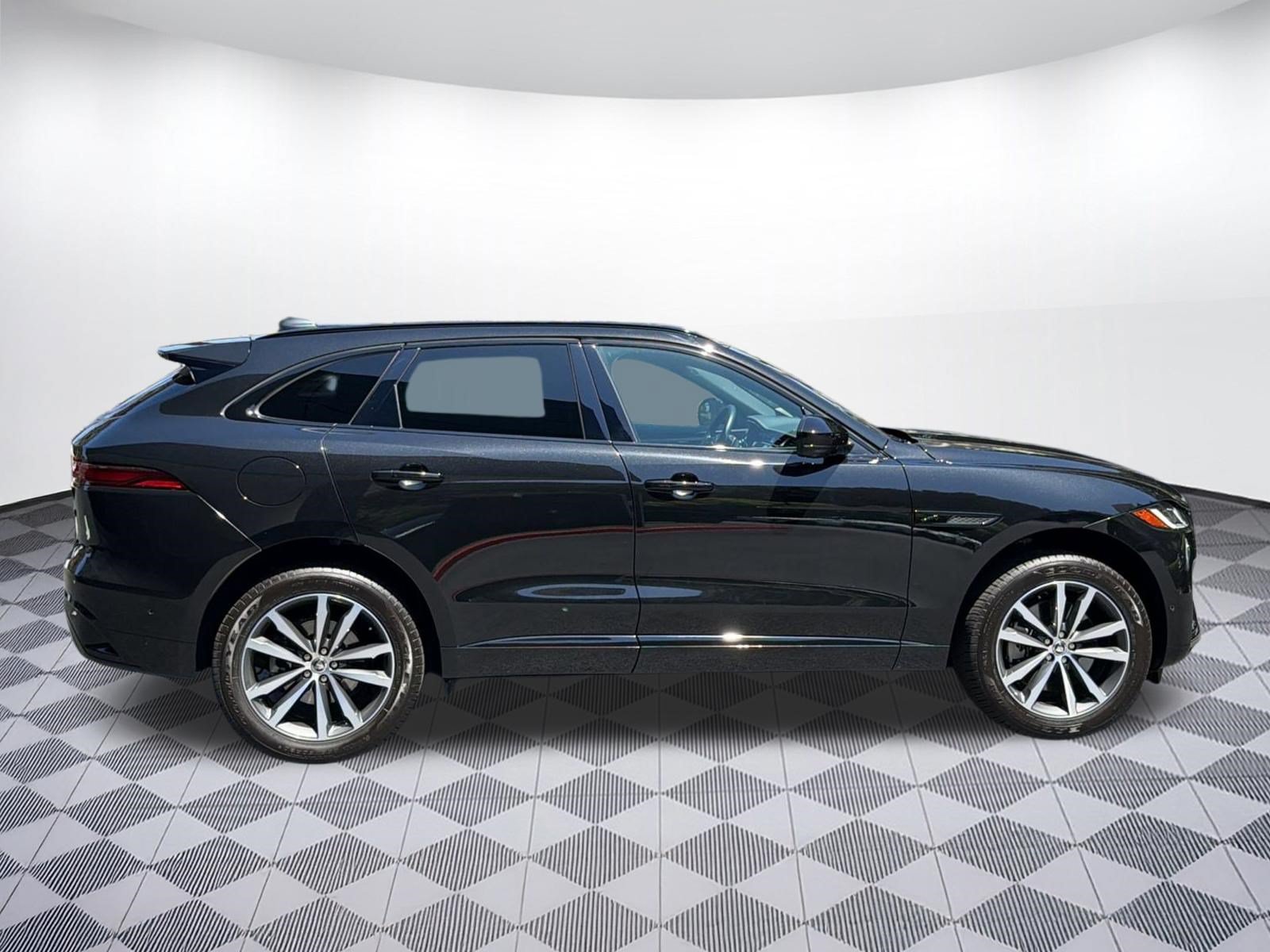 Used 2026 Jaguar F-PACE R-Dynamic S AWD/4WD image 8