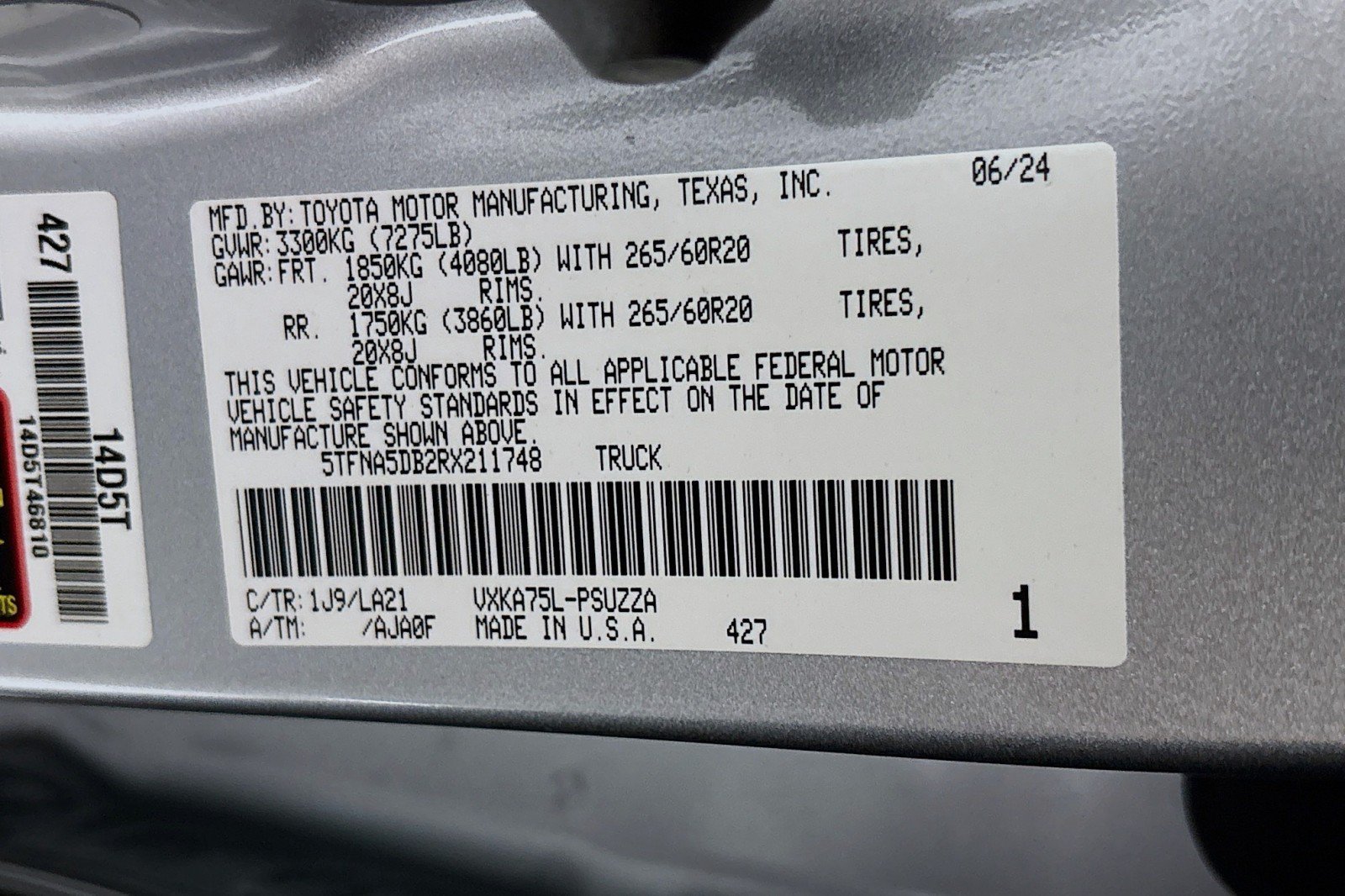 Used 2024 Toyota Tundra Platinum AWD/4WD image 28