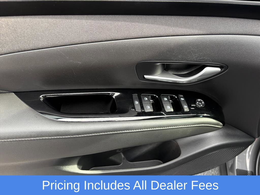 Used 2024 Hyundai Santa Cruz Limited AWD/4WD image 23