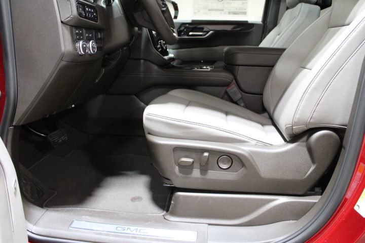 New 2026 GMC Yukon XL Elevation image 23