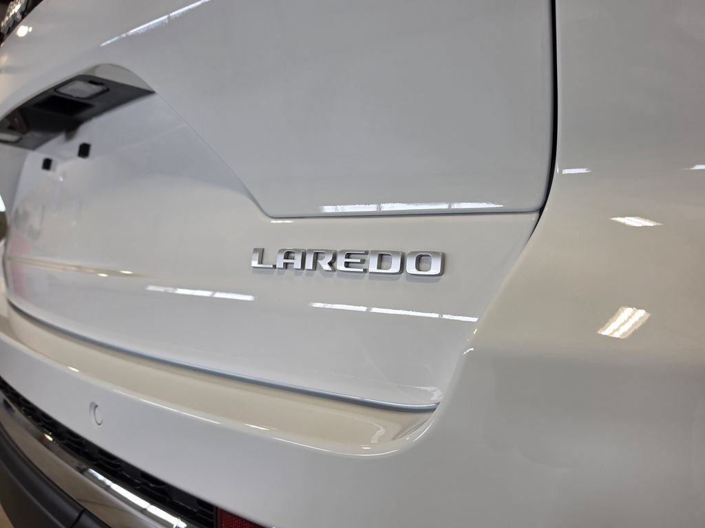New 2026 Jeep Grand Cherokee Laredo X AWD/4WD image 12