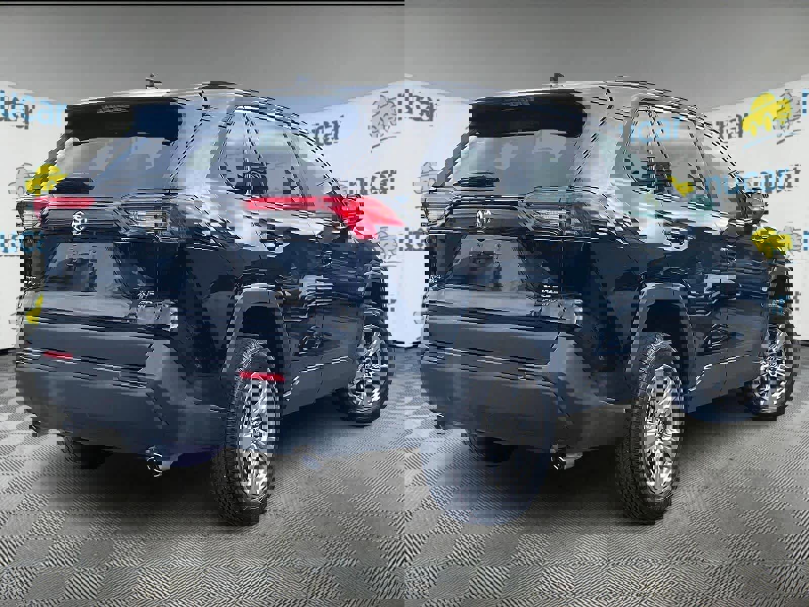 Used 2025 Toyota RAV4 XLE image 6