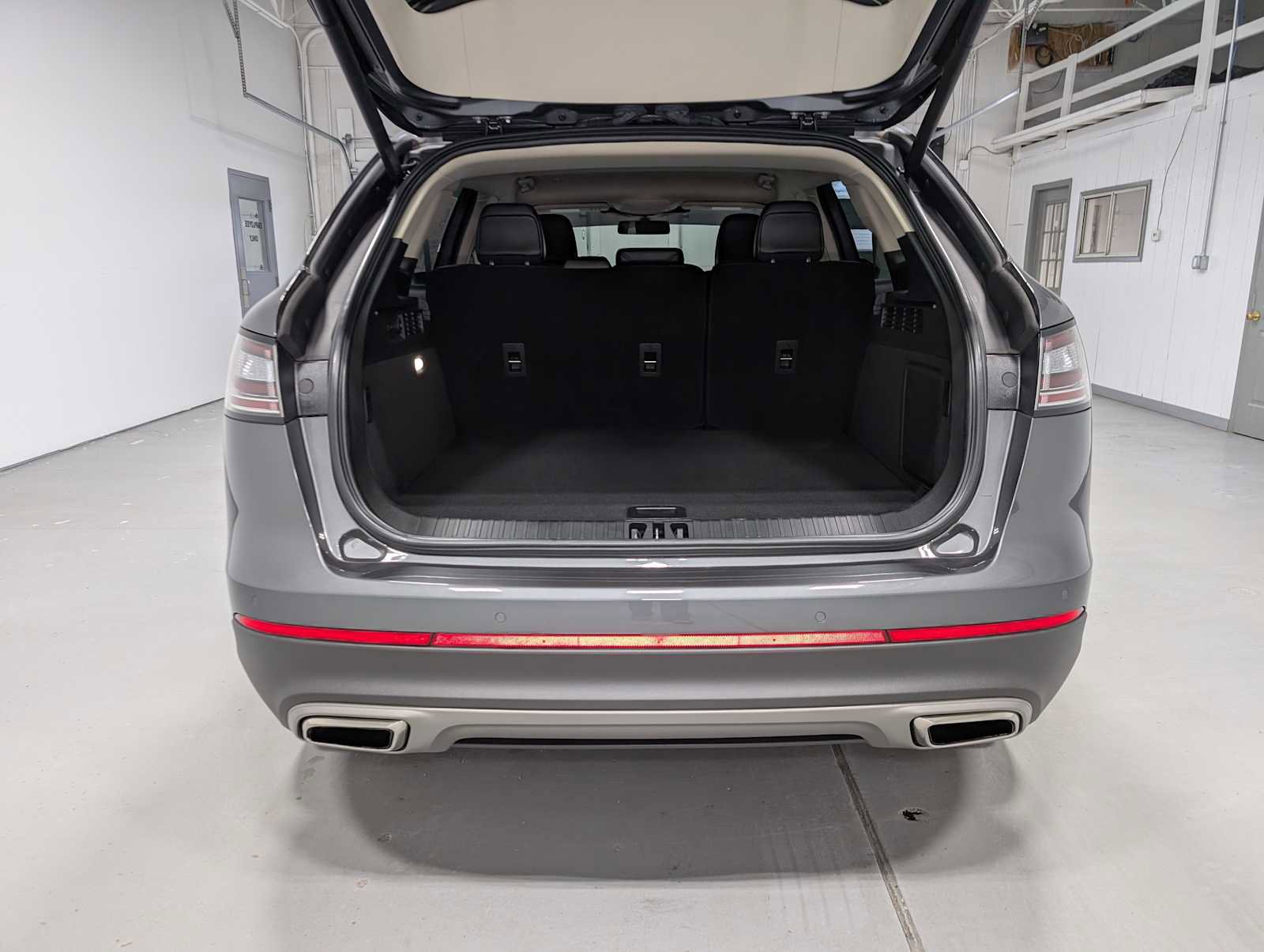 Certified 2023 Lincoln Nautilus AWD w/ Premium Package image 38