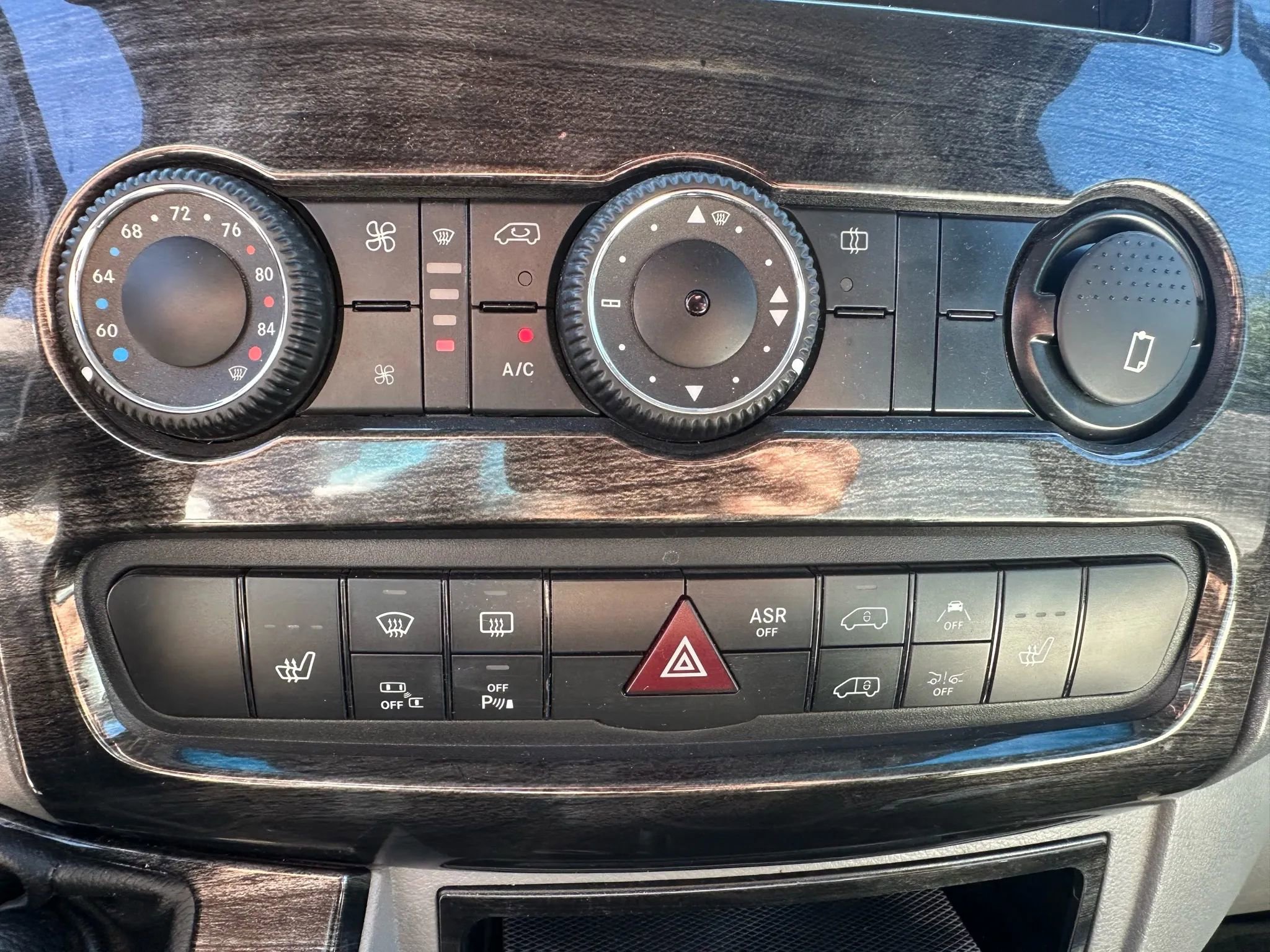 Used 2016 Mercedes-Benz Sprinter 3500 image 23