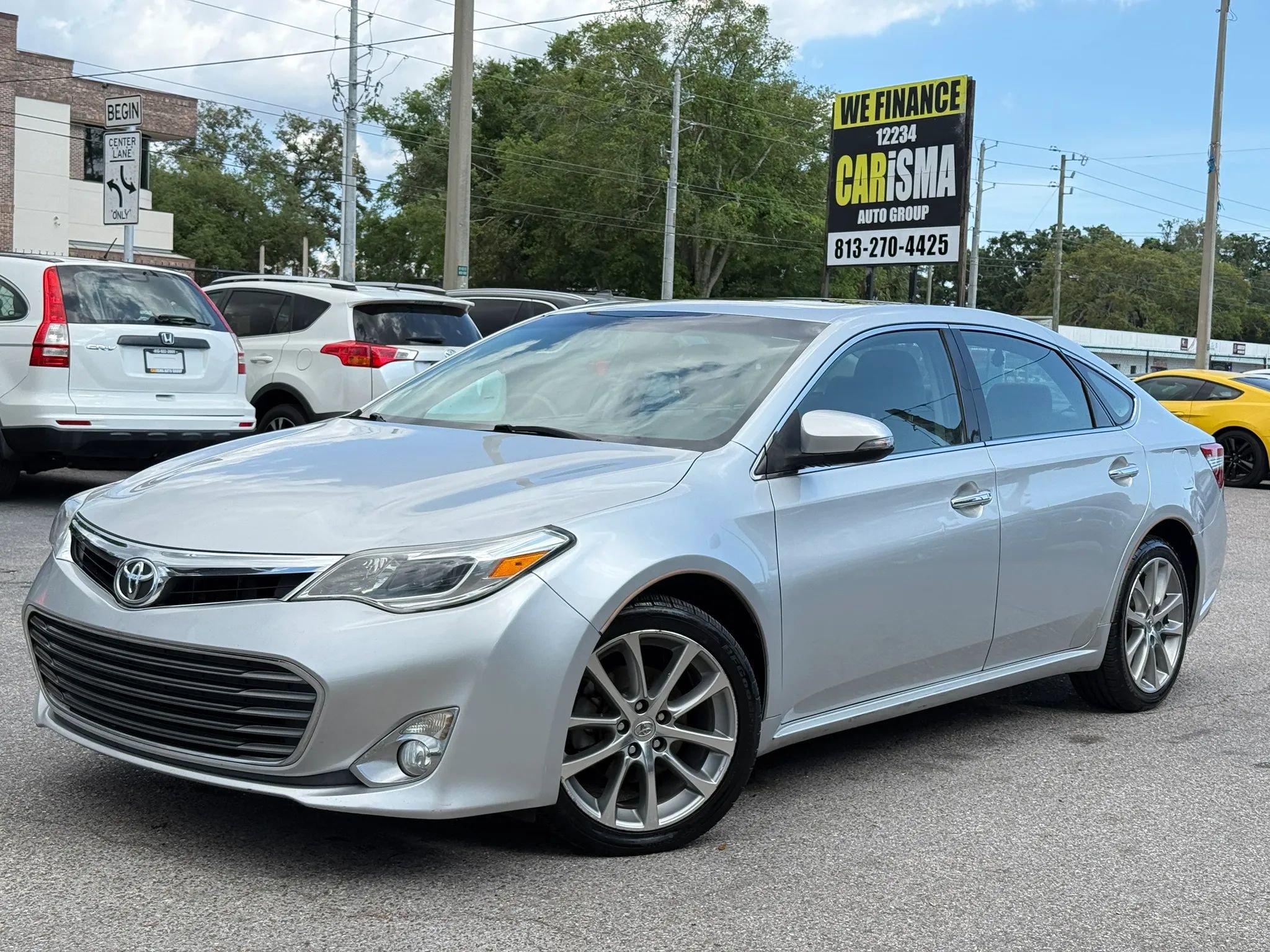 Used 2014 Toyota Avalon XLE Touring FWD image 3