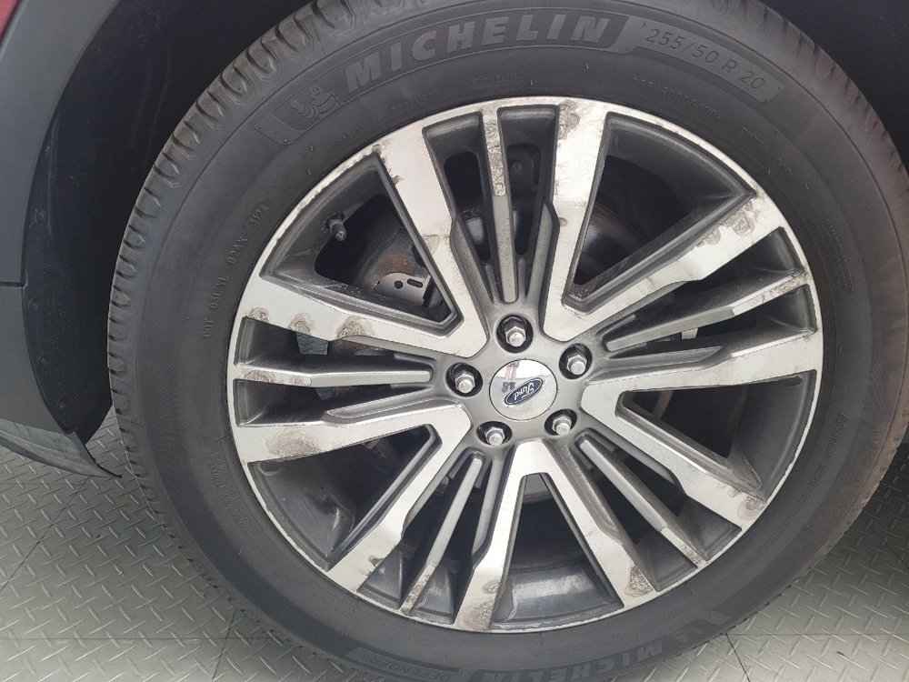 Used 2017 Ford Explorer Platinum AWD/4WD image 31