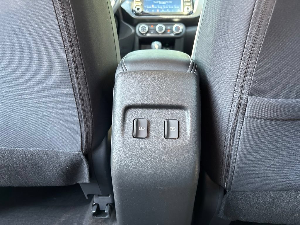 Used 2023 Nissan Kicks SV FWD image 33