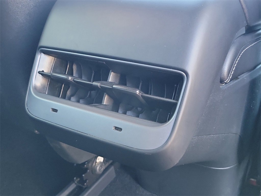 Used 2022 Tesla Model 3 Performance image 19